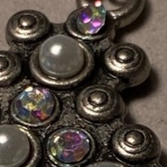 ๐ Tara Designs 925 sterling silver stamped hooks, silver tone cross earrings. - Picture 6 of 6